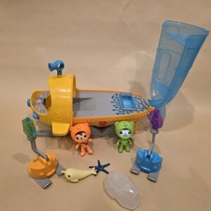 Octonauts GUP-S Polar Vehicle Playset With Accessories And Figures